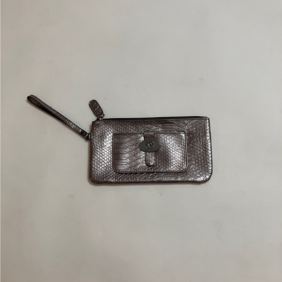 Sharif Handbags - SHARIF faux leather wristlet